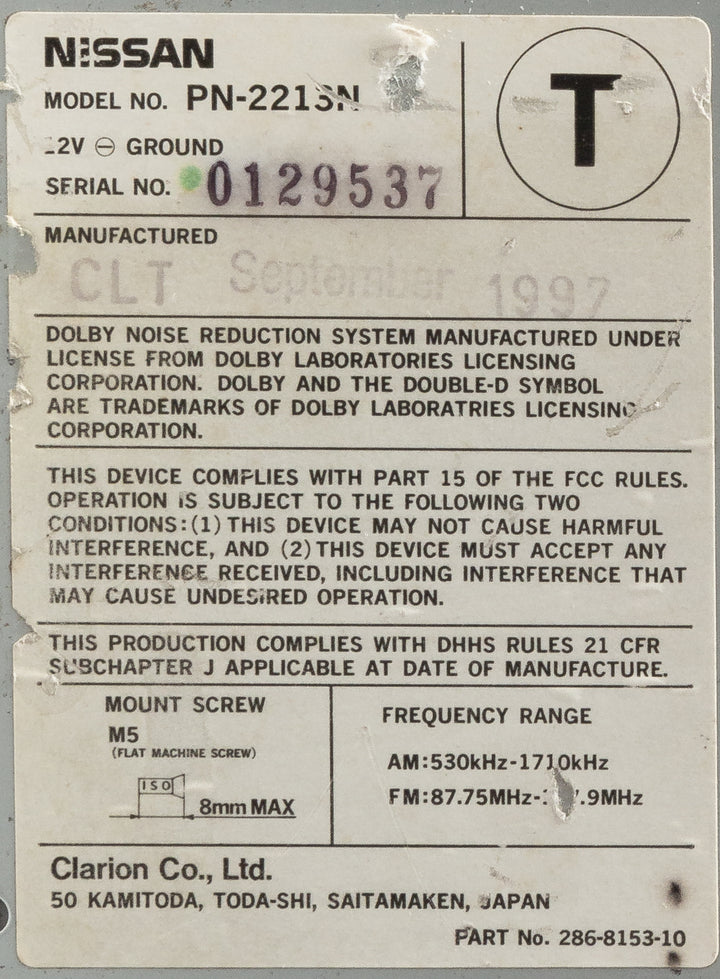 1998 Nissan Pathfinder AMFM Radio CD Cassette Player Part ID PN