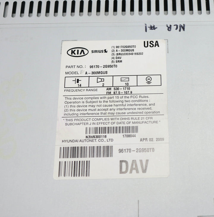 09-10 Kia Magentis Optima AMFM XM Ready Radio mp3 6 Disc CD Player