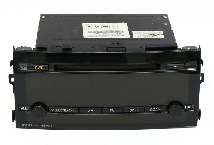 2004-2006 Toyota Prius Radio AM FM w CD 86120-47090 Face Code