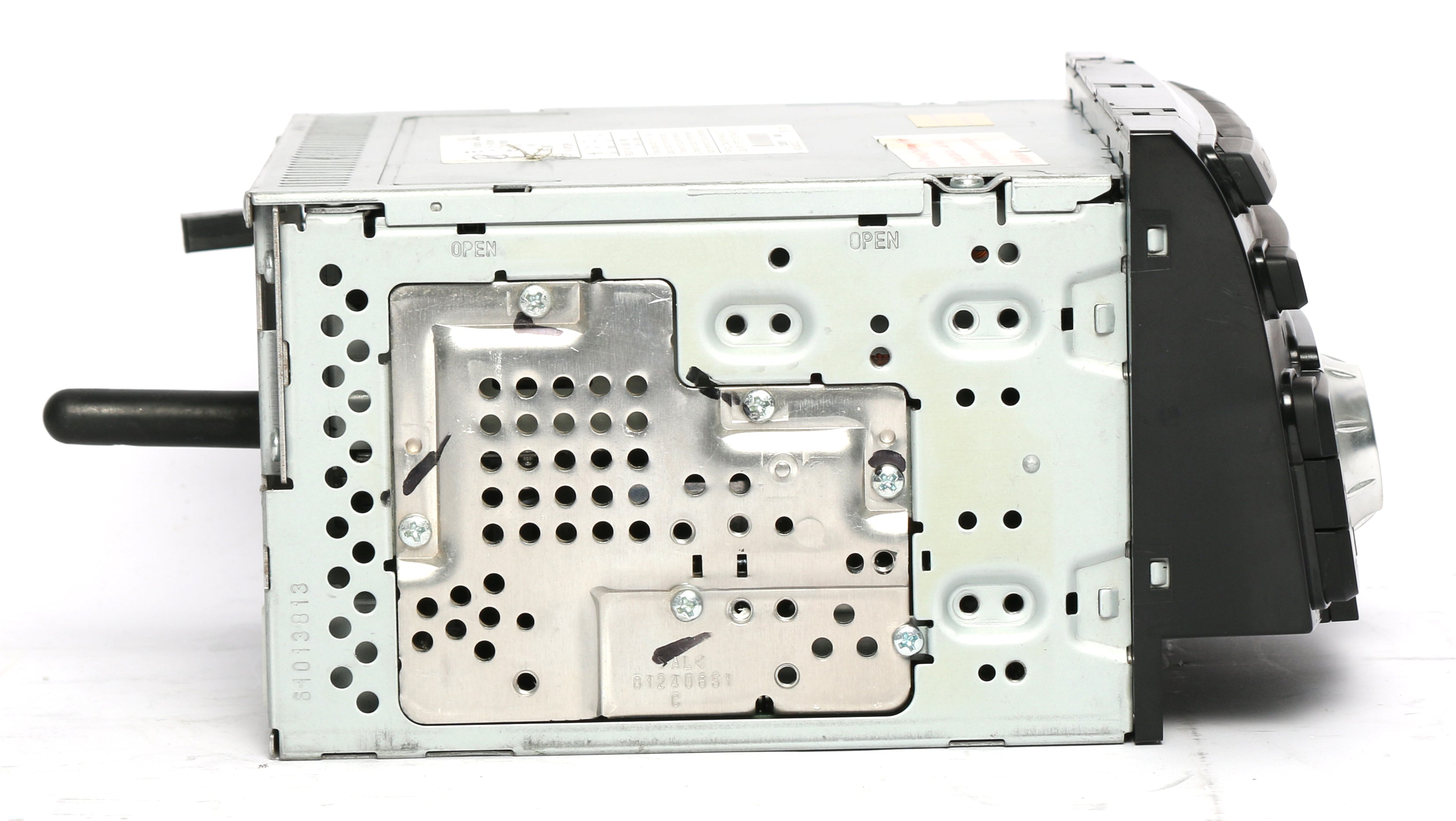Used OEM Hyundai Sonata AM/FM Radio Receiver W/O Navigation 2016-2017 (96160C2000)