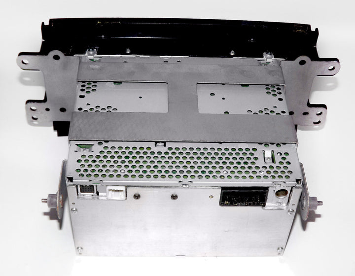 Suzuki 07-12 SX4 AM FM Tuner mp3 wma CD Player XM Ready